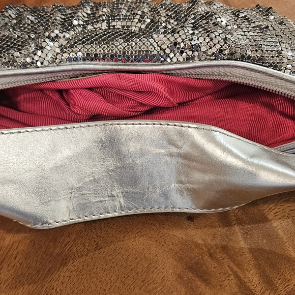 Handbag - Picture 10 of 11